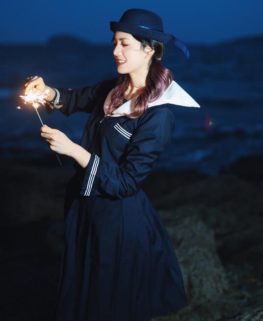  在公车被灌强行满jing液视频